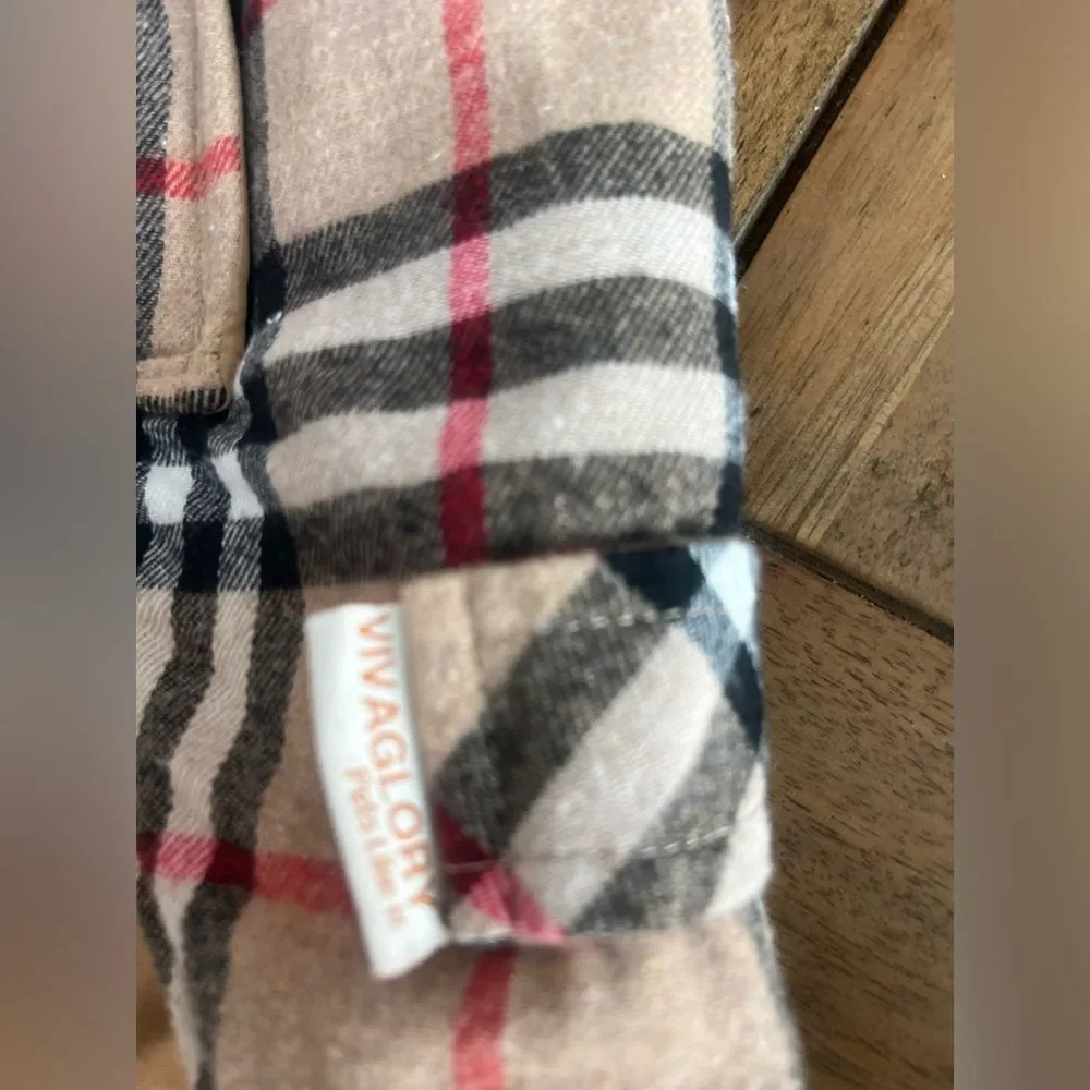 Vivaglory Reversible Plaid and Tan Dog Coat (Burberry look-alike) soooo cute!